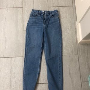 american eagle mom jeans